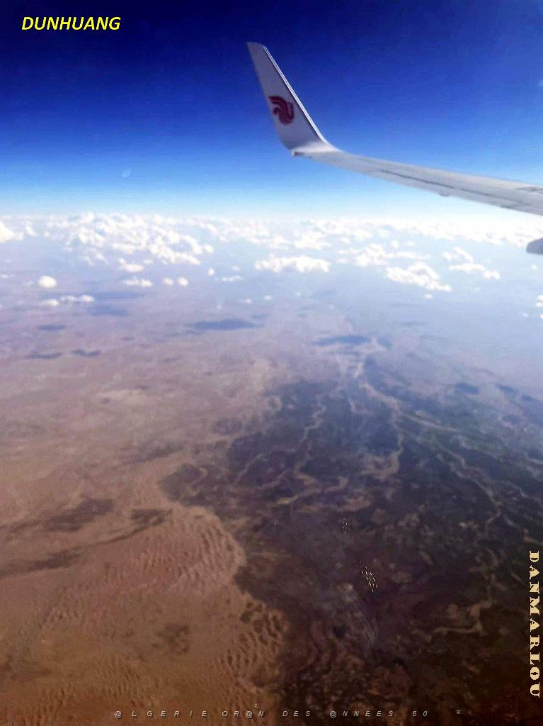 DUNHUANG - 001. Vue aerienne.jpg